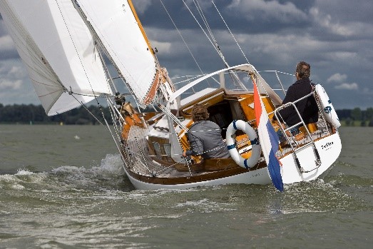 transmissie bijtend snap Hoe schilder je een polyester boot (Boven de waterlijn) • Epifanes