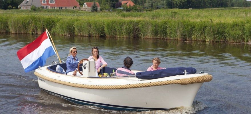 transmissie bijtend snap Hoe schilder je een polyester boot (Boven de waterlijn) • Epifanes